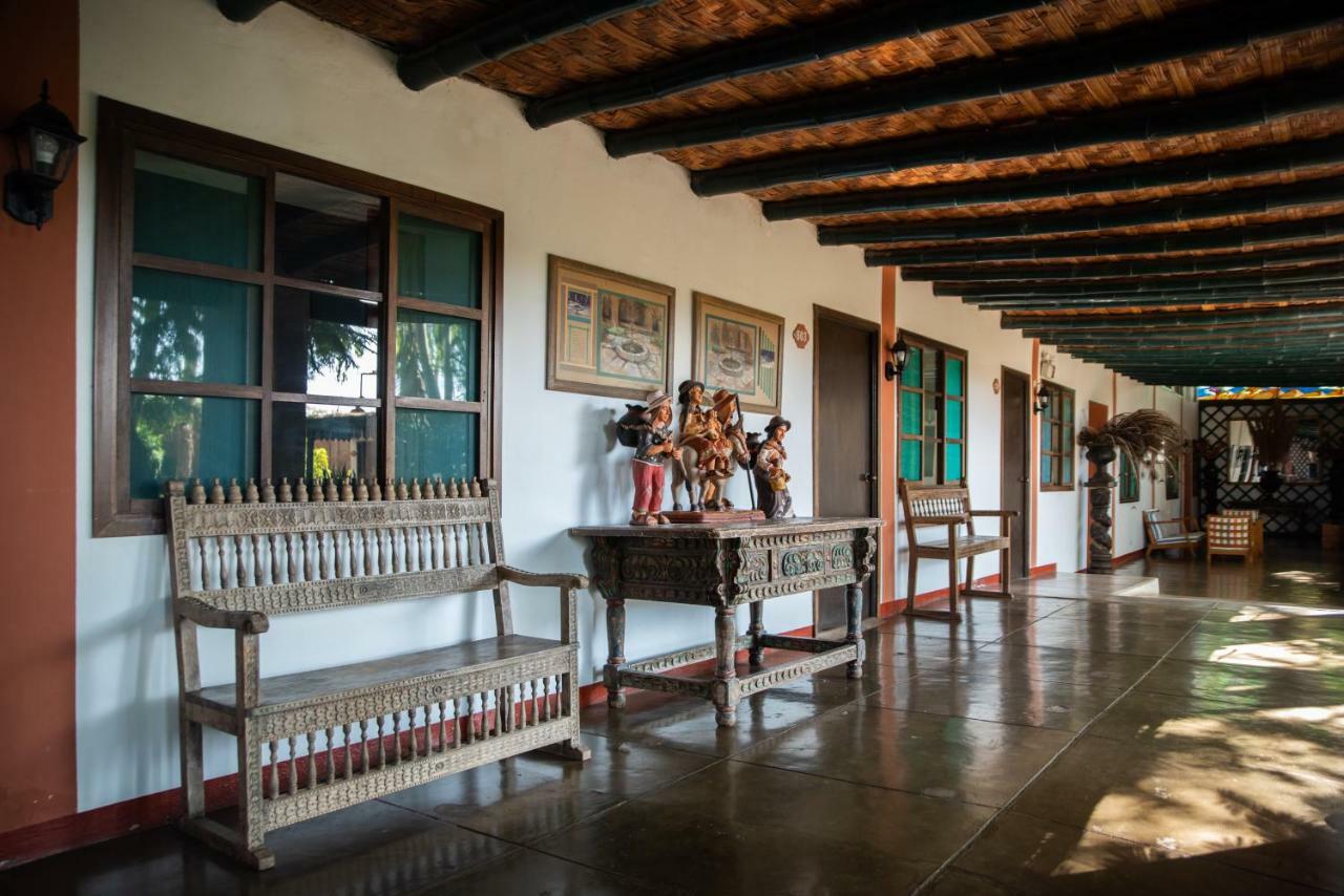 Hotel Majoro Nazca Buitenkant foto